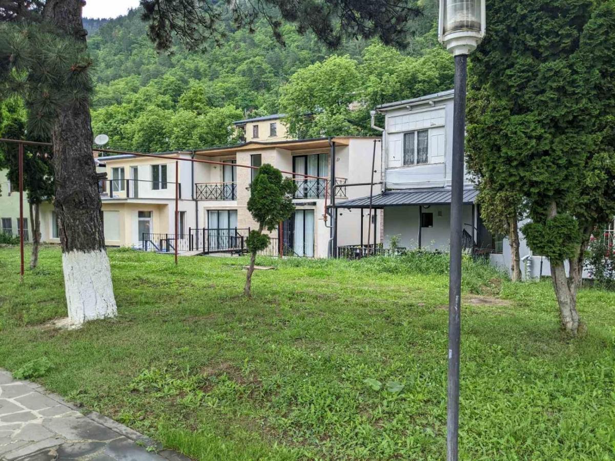 Riverside Borjomi Exterior foto